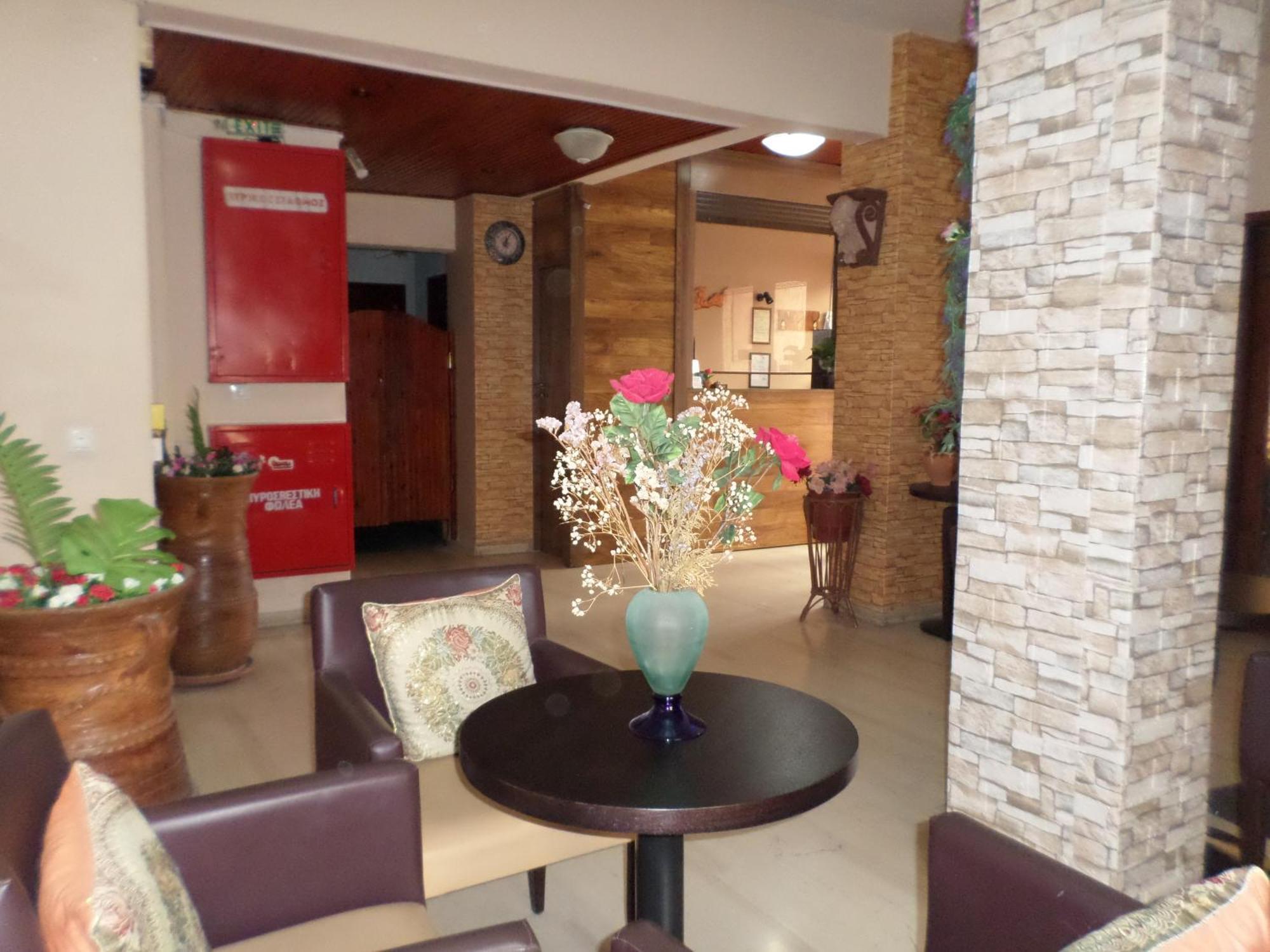 Tina Hotel Ханья Экстерьер фото
